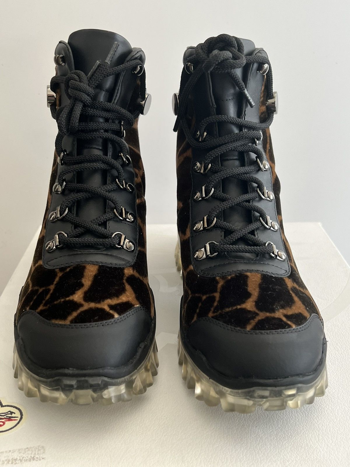 Moncler Moncler women Helis giraffe print hiking boot Size US 8 / EU 41 - 7 Thumbnail
