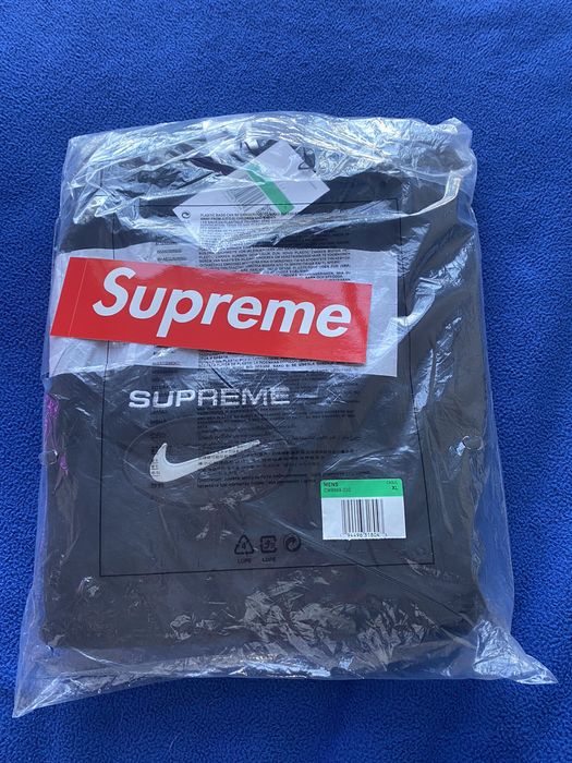 Supreme Supreme x Nike Jewel Crewneck Black | Grailed