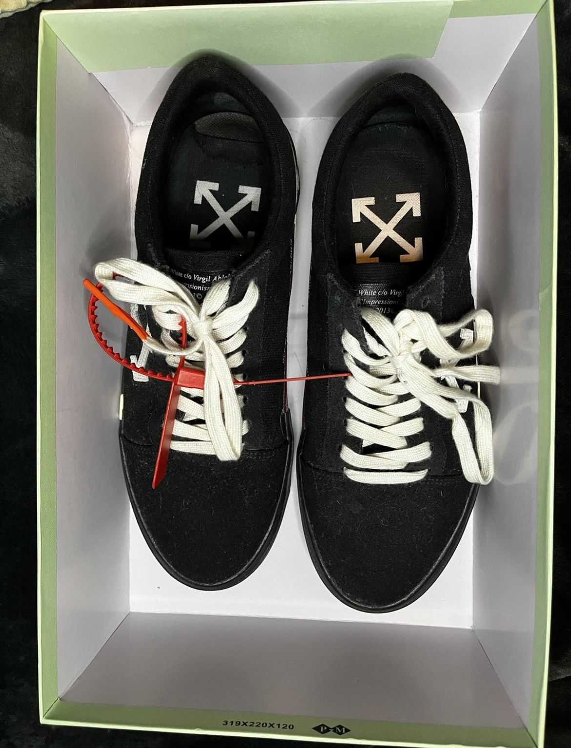 Off-White Off-White Vulc Low Top Black (Final Price Drop) Size US 10 / EU 43 - 6 Thumbnail