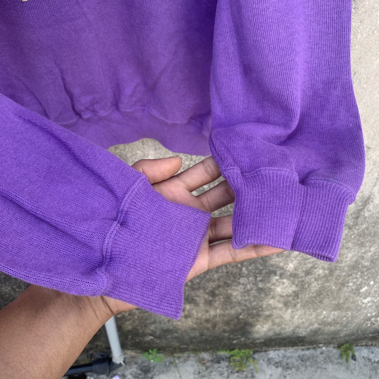 Japanese Brand × Valentino × Vintage 1990’s Vintage Valentino Christy Spell Out Crewneck Sweater Size US M / EU 48-50 / 2 - 5 Thumbnail