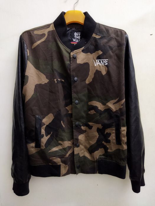 Vans camo jacket leather on sale sleeves