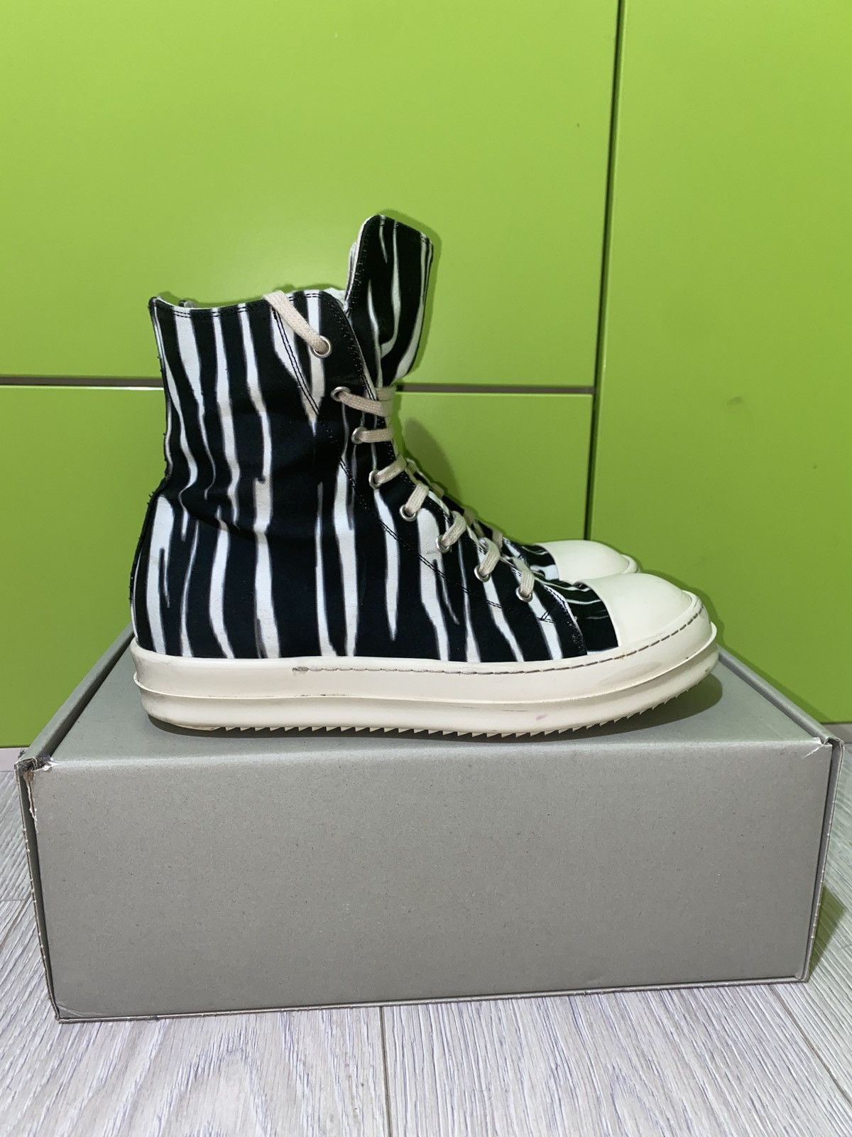 Rick Owens × Rick Owens Drkshdw Rick Owens Drkshdw Zebra Rick Owens × Rick Owens Drkshdw Rick Owens Drkshdw Zebra