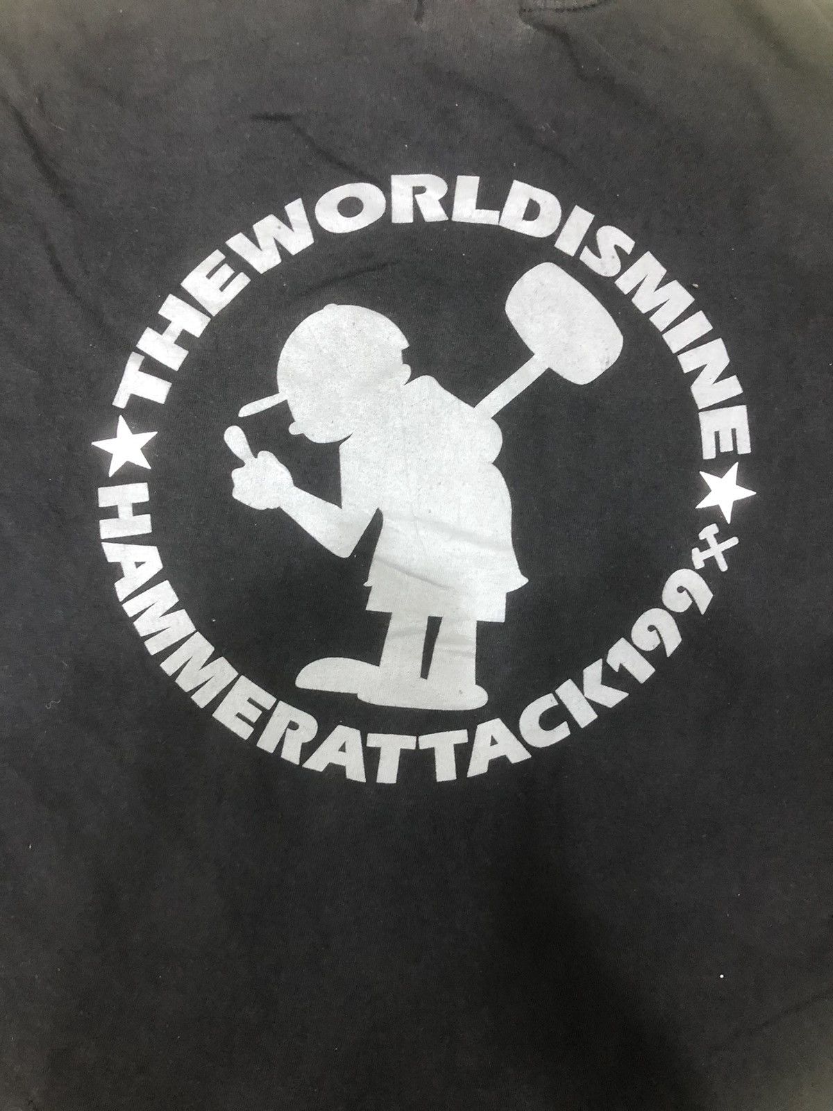 Vintage Vintage TWIsM "The World Is Mine" T-Shirt Made In USA Size US L / EU 52-54 / 3 - 6 Thumbnail