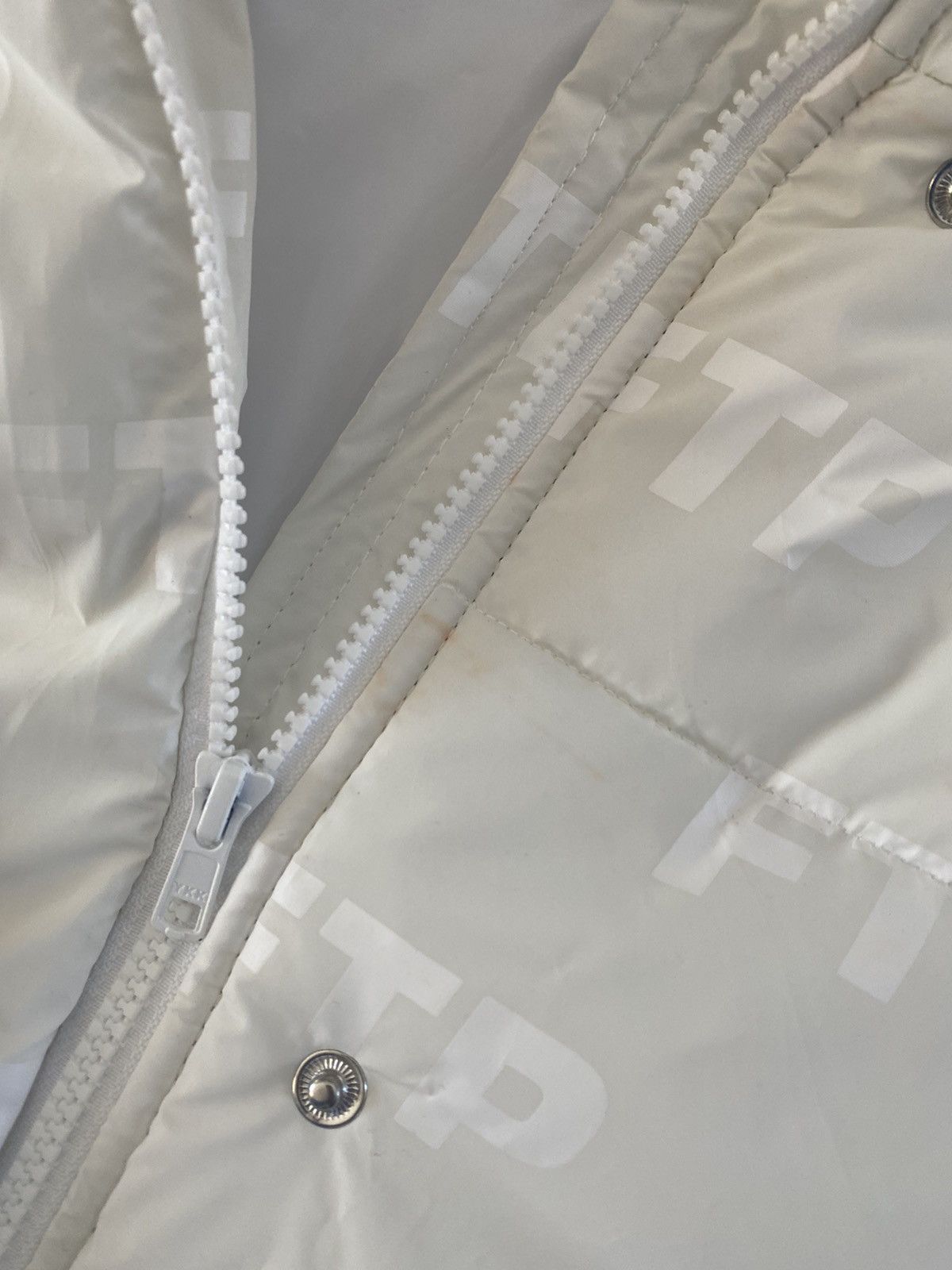 Fuck The Population FTP White Heavy Down Full Zip Trench Coat Size US XL / EU 56 / 4 - 8 Thumbnail