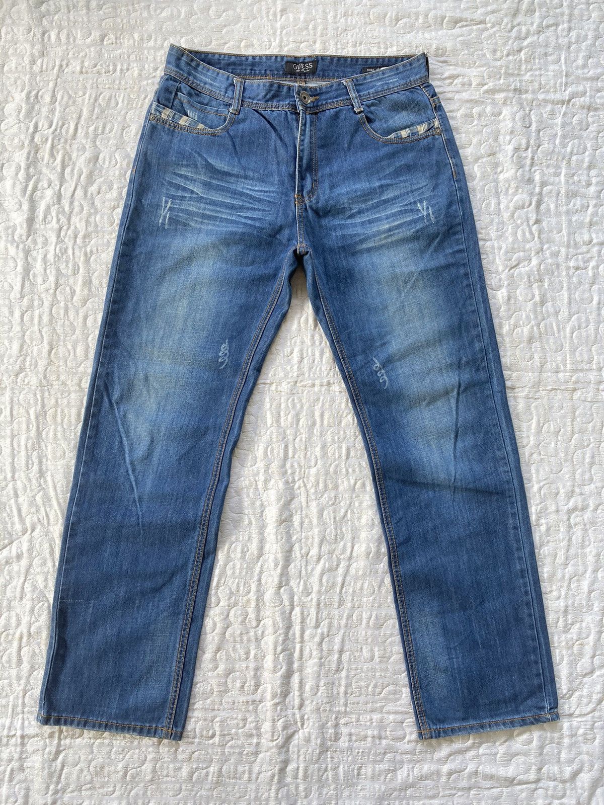 NICE DESTRESSED DESIGN GUESS JEAN WITH FREEGIFT