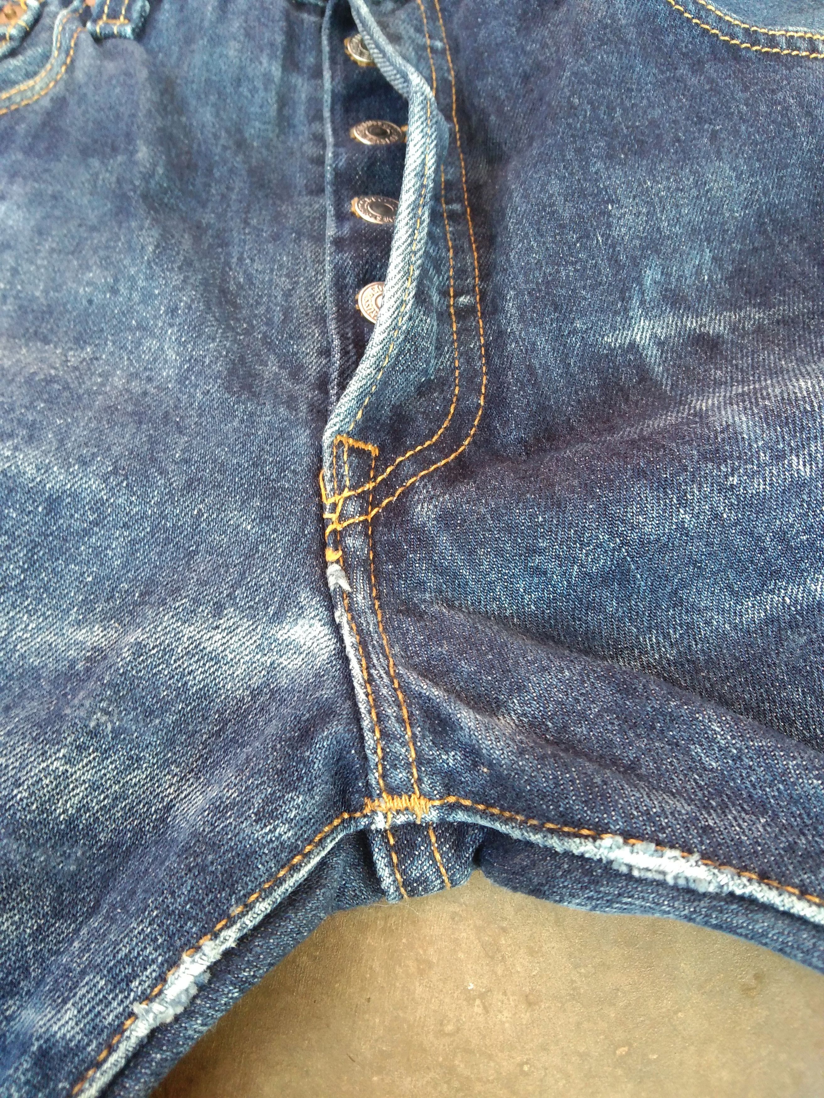 Levi's Vintage Levis 501 Straight Leg Distressed Jeans 33x34 Size US 33 - 8 Thumbnail