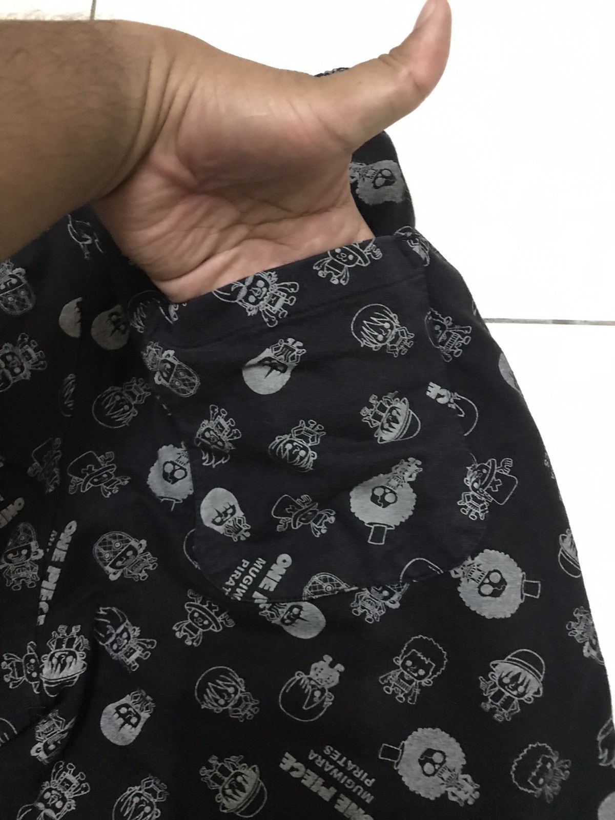 Anime × Japanese Brand × One Piece Vintage Anime One Piece Shorts Pants Full Print Size US 28 / EU 44 - 3 Thumbnail