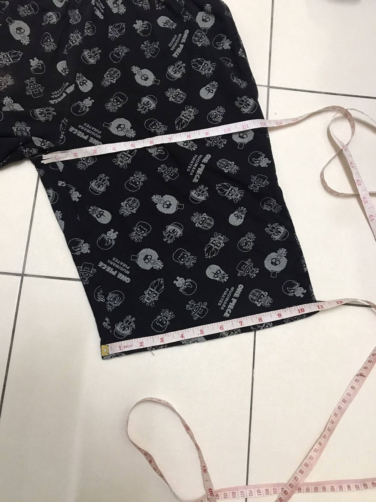 Anime × Japanese Brand × One Piece Vintage Anime One Piece Shorts Pants Full Print Size US 28 / EU 44 - 8 Thumbnail