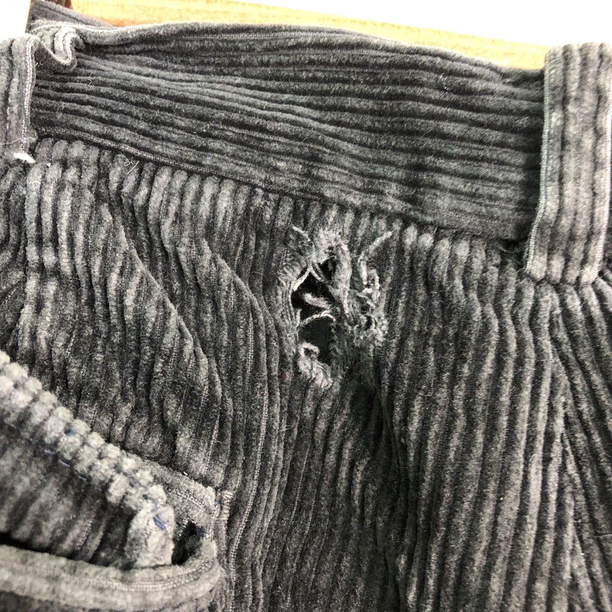 Japanese Brand DLL Japan Conduroy vintage distressed Denim Pants #c221 Size US 31 - 8 Thumbnail