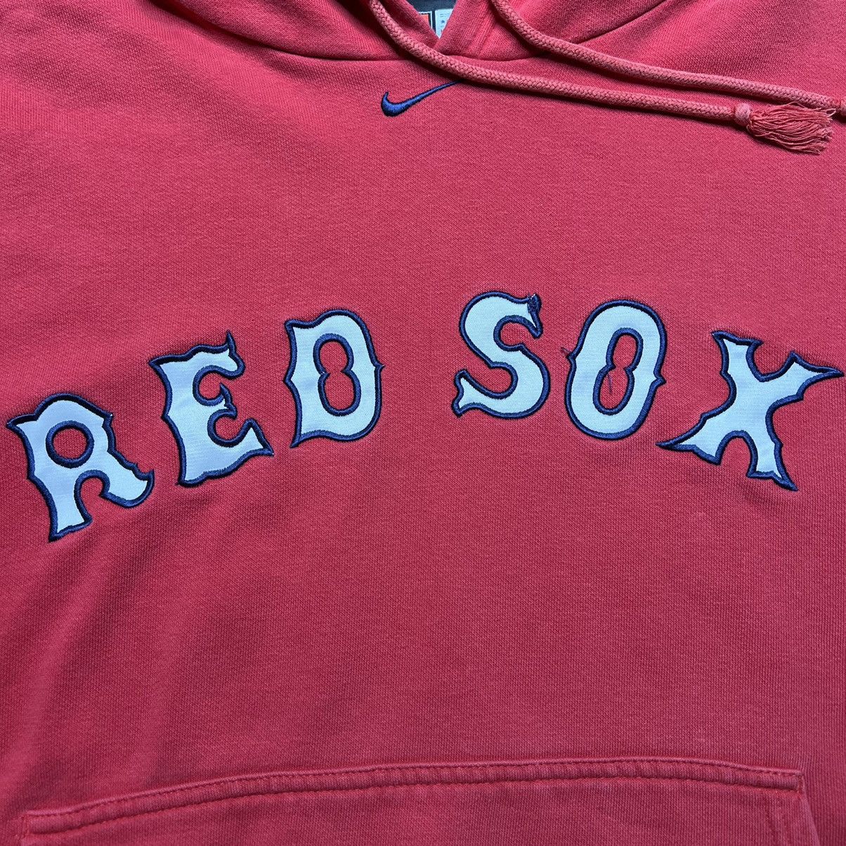 Nike Vintage Boston Red Sox Nike Center Swoosh Hoodie Size US XL / EU 56 / 4 - 2 Preview