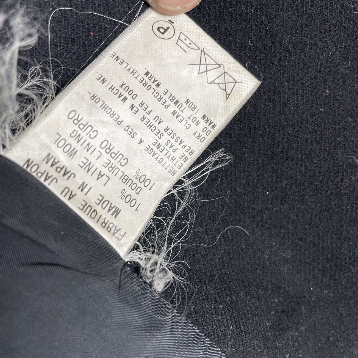 Yohji Yamamoto 🔥YOHJI YAMAMOTO V COLLAR BUTTON JACKET Size US M / EU 48-50 / 2 - 14 Thumbnail