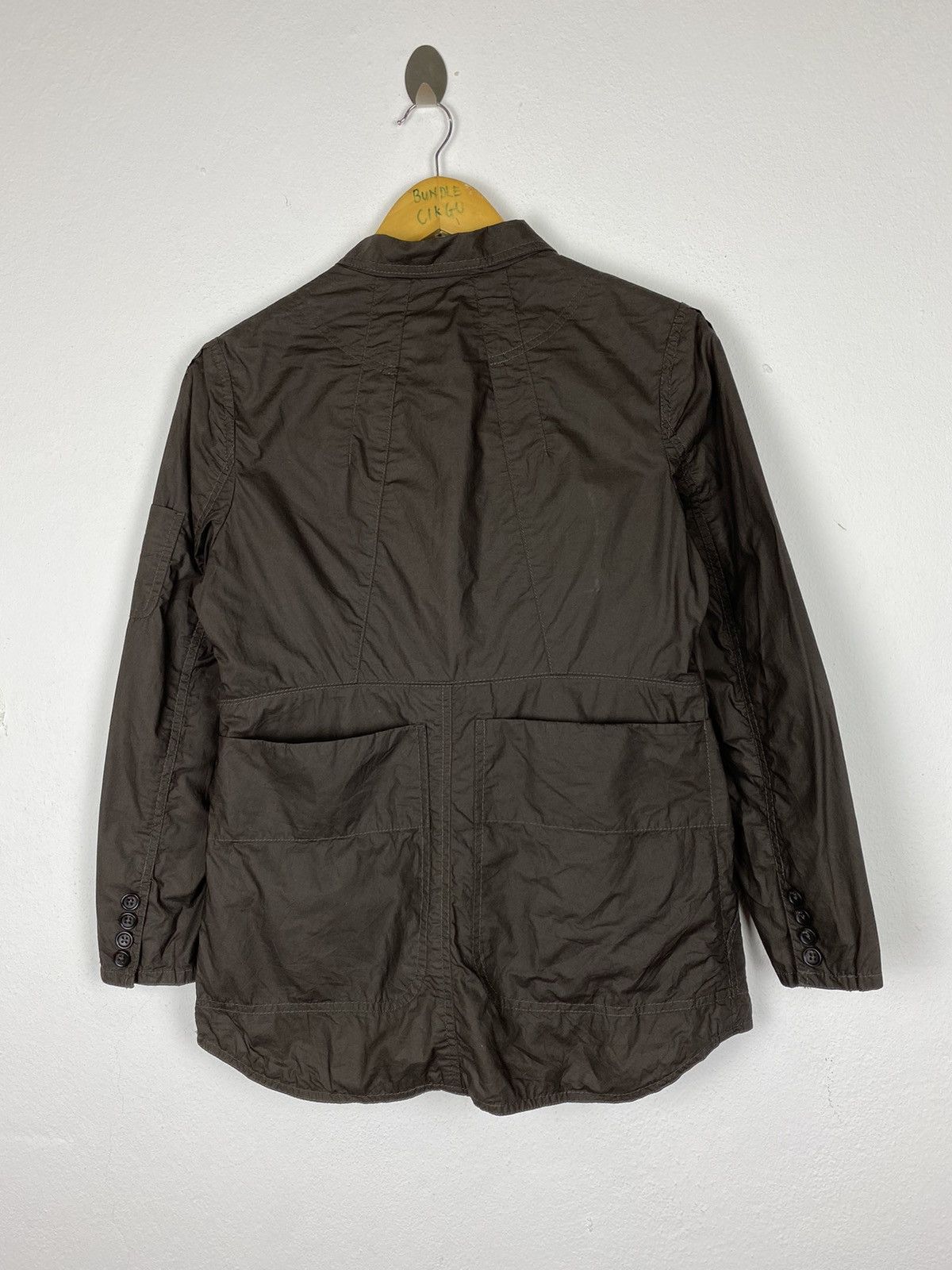 Jun Takahashi × Undercover × Uniqlo Uniqlo Undercover byJun Takashi Survival Multipocket Jacket Size US M / EU 48-50 / 2 - 7 Thumbnail
