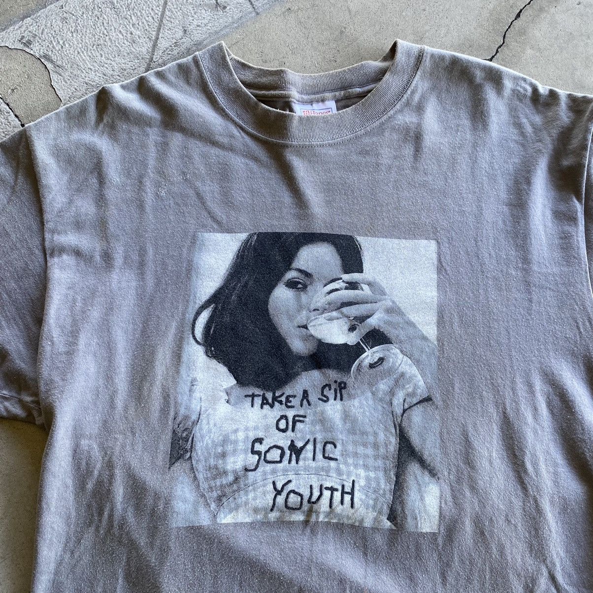 トップス SONIC YOUTH Y2K TAKE A SIP OF ANVIL L SONIC YOUTH Y2K TAKE A SIP OF ANVIL L - メルカリ