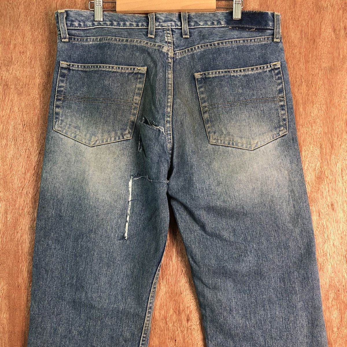 Tommy Hilfiger DLL Tommy Hilfiger Blue distressed Denim Jeans Pants #c249 Size US 34 / EU 50 - 8 Thumbnail
