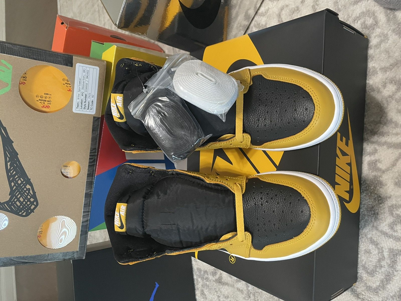 Jordan Brand Air Jordan 1 pollen Size US 11 / EU 44 - 1 Thumbnail
