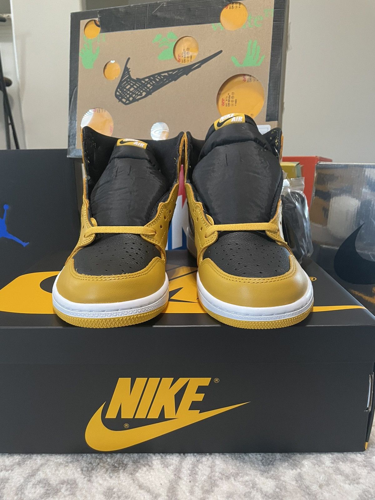 Jordan Brand Air Jordan 1 pollen Size US 11 / EU 44 - 3 Thumbnail