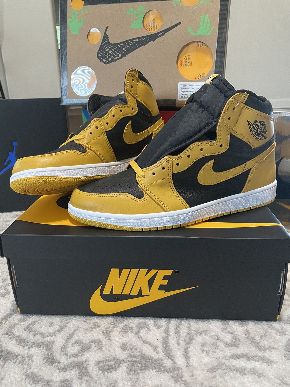 Jordan Brand Air Jordan 1 pollen Size US 11 / EU 44 - 5 Thumbnail