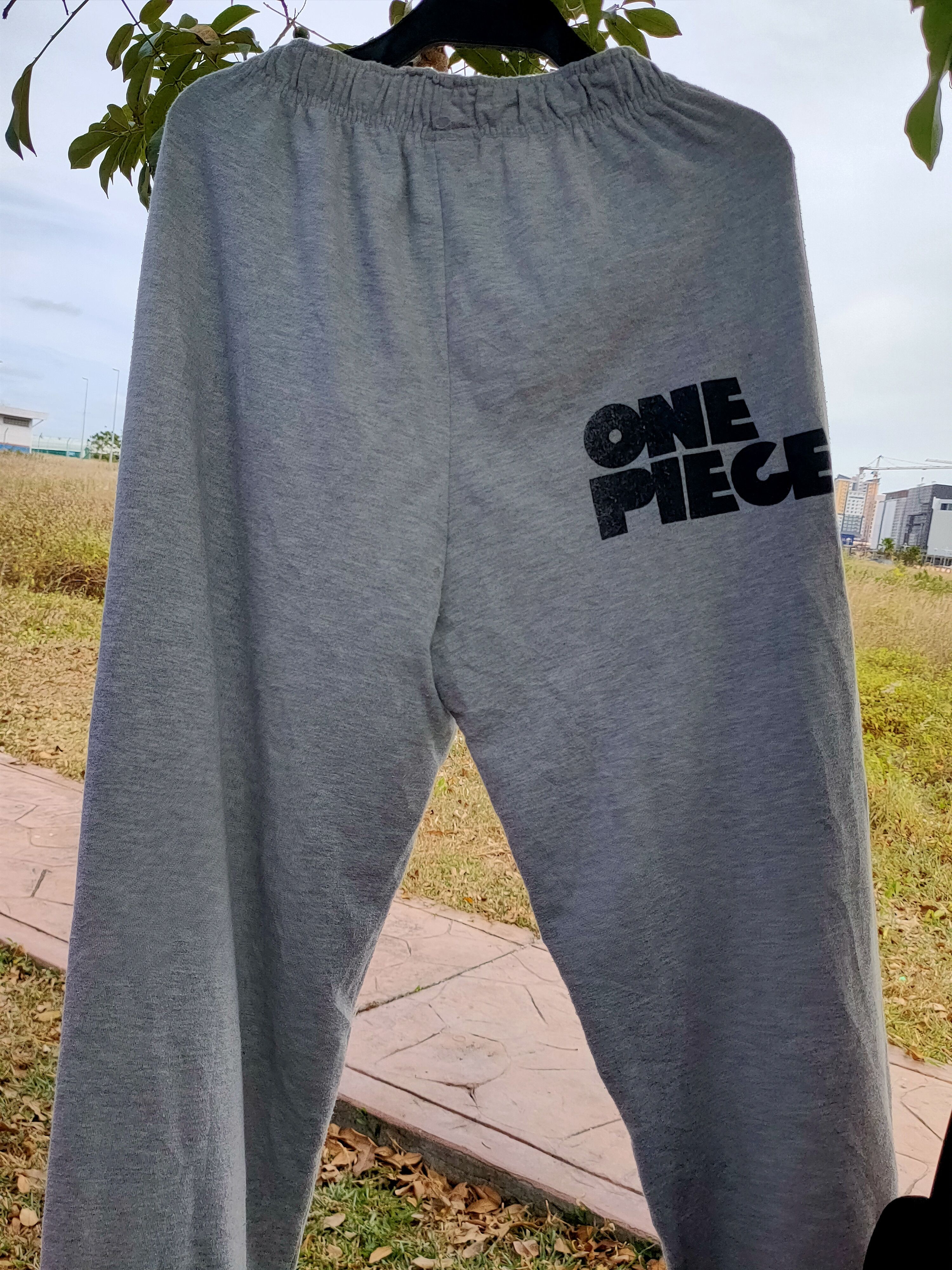 One Piece One piece animé jogger pants m saiz Size US 31 - 8 Thumbnail