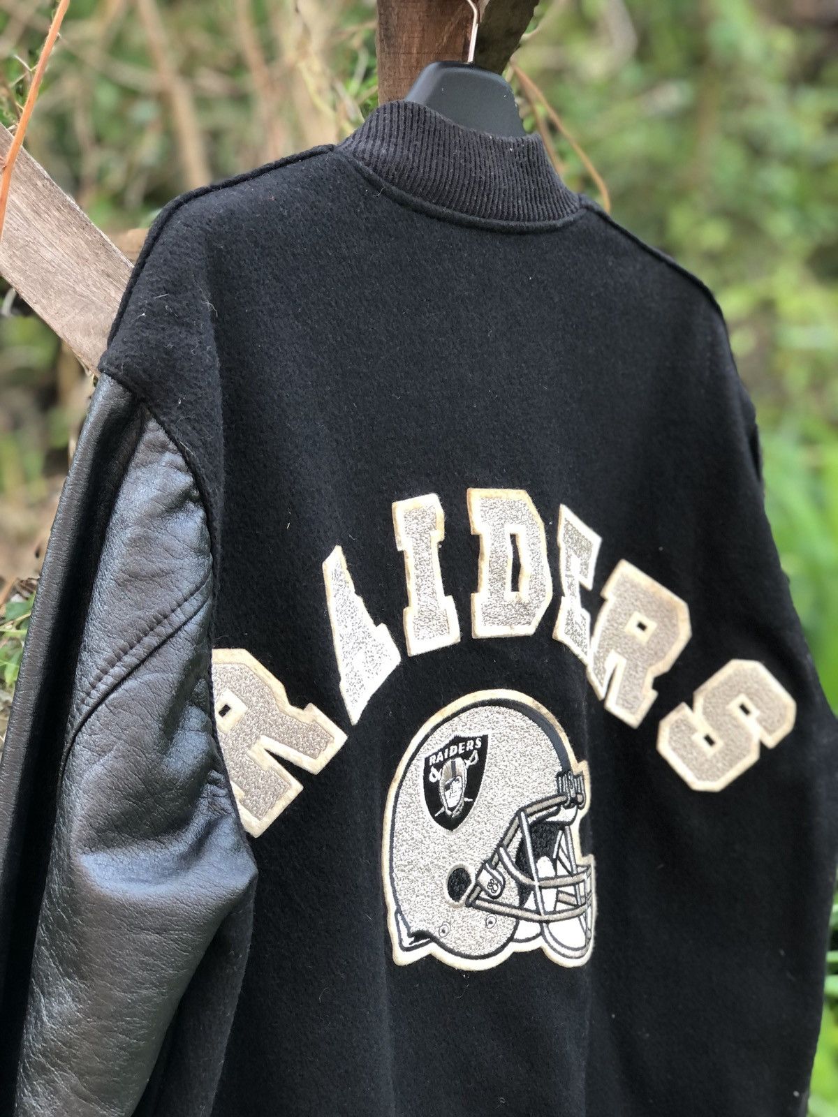 NFL × Vintage Vintage 80's Raiders Embroidered Varsity Jacket Size US L / EU 52-54 / 3 - 5 Thumbnail