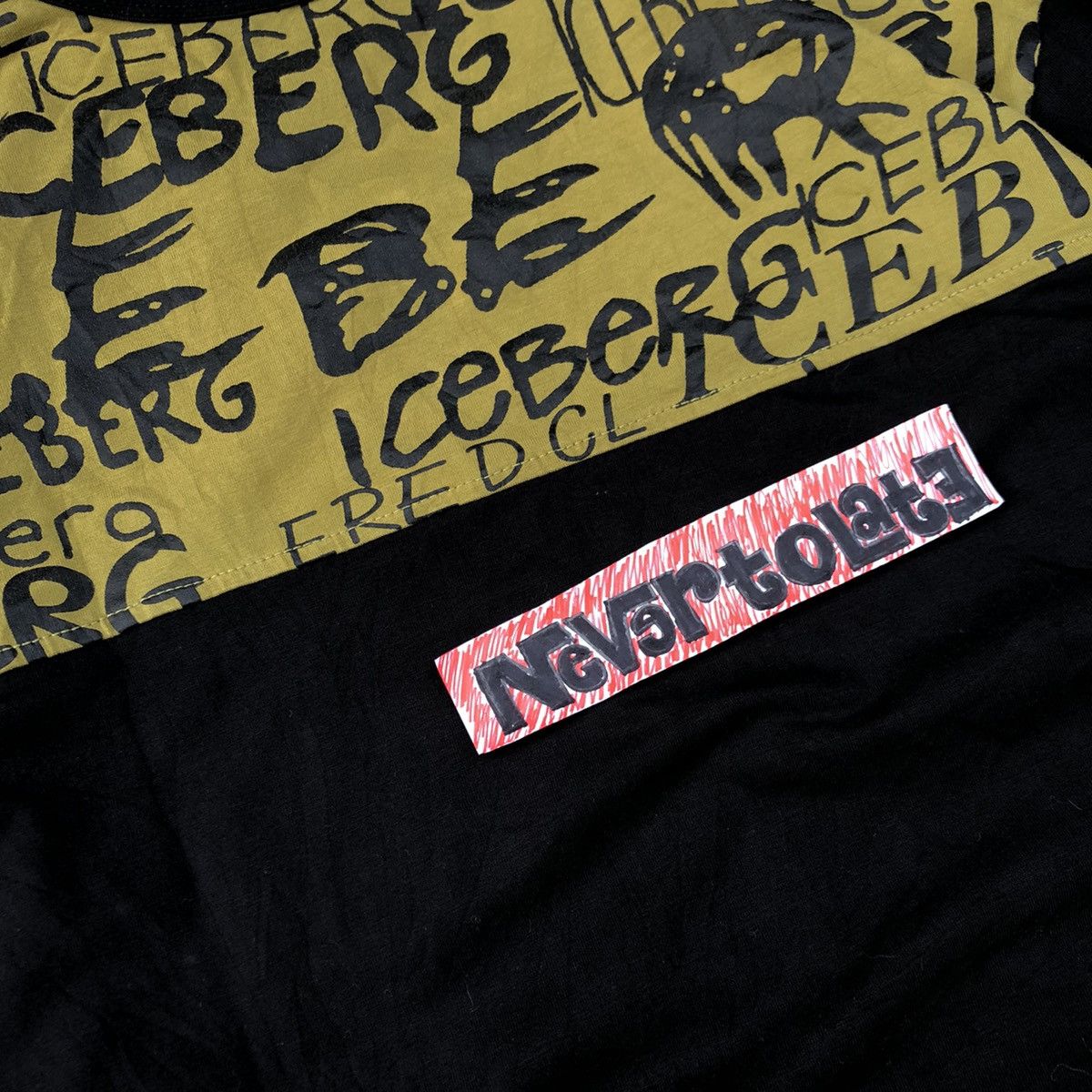Iceberg × Vintage Vintage Iceberg Catwoman Eyes Longsleeve Tee Size US M / EU 48-50 / 2 - 5 Thumbnail