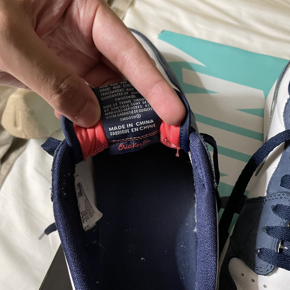 Jordan Brand × Nike Air Jordan 1 Low SB Midnight Navy Size US 11.5 / EU 44-45 - 6 Thumbnail