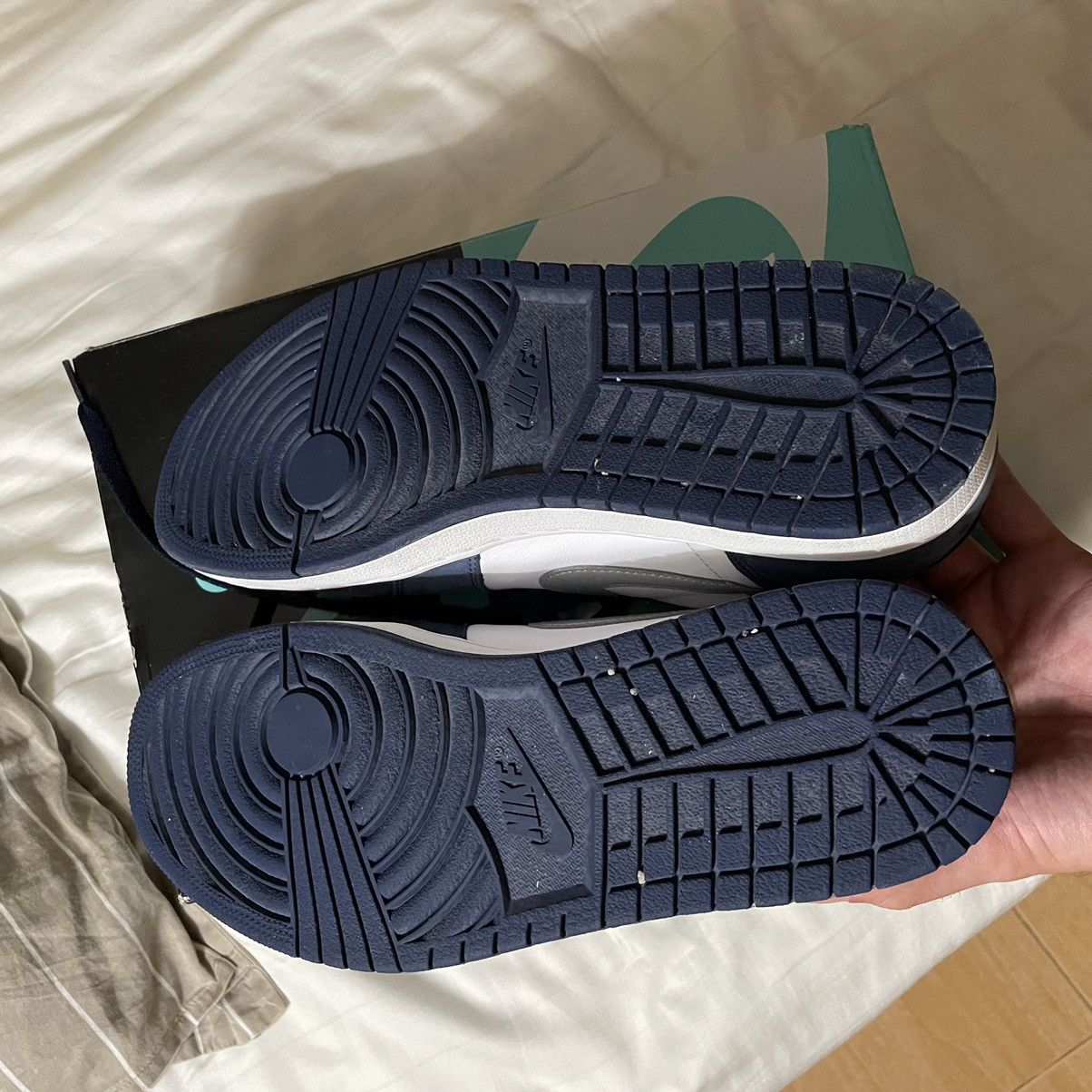 Jordan Brand × Nike Air Jordan 1 Low SB Midnight Navy Size US 11.5 / EU 44-45 - 5 Thumbnail