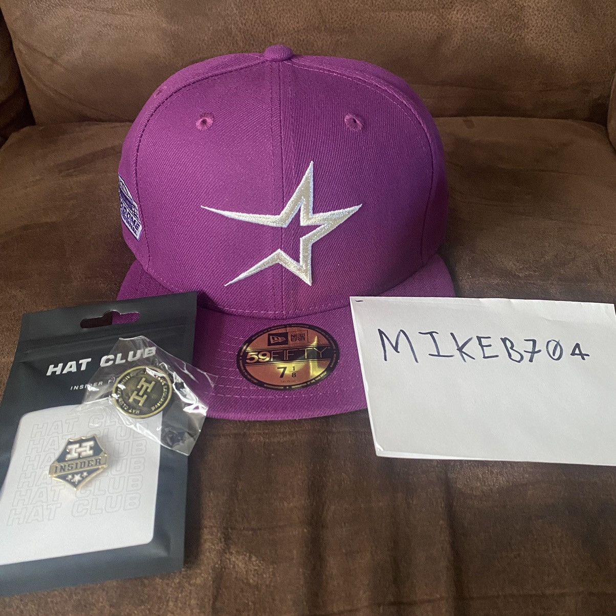 Selena Astros New Era Fitted Hat comes with 1 free mystery pin –  BeisbolMXShop