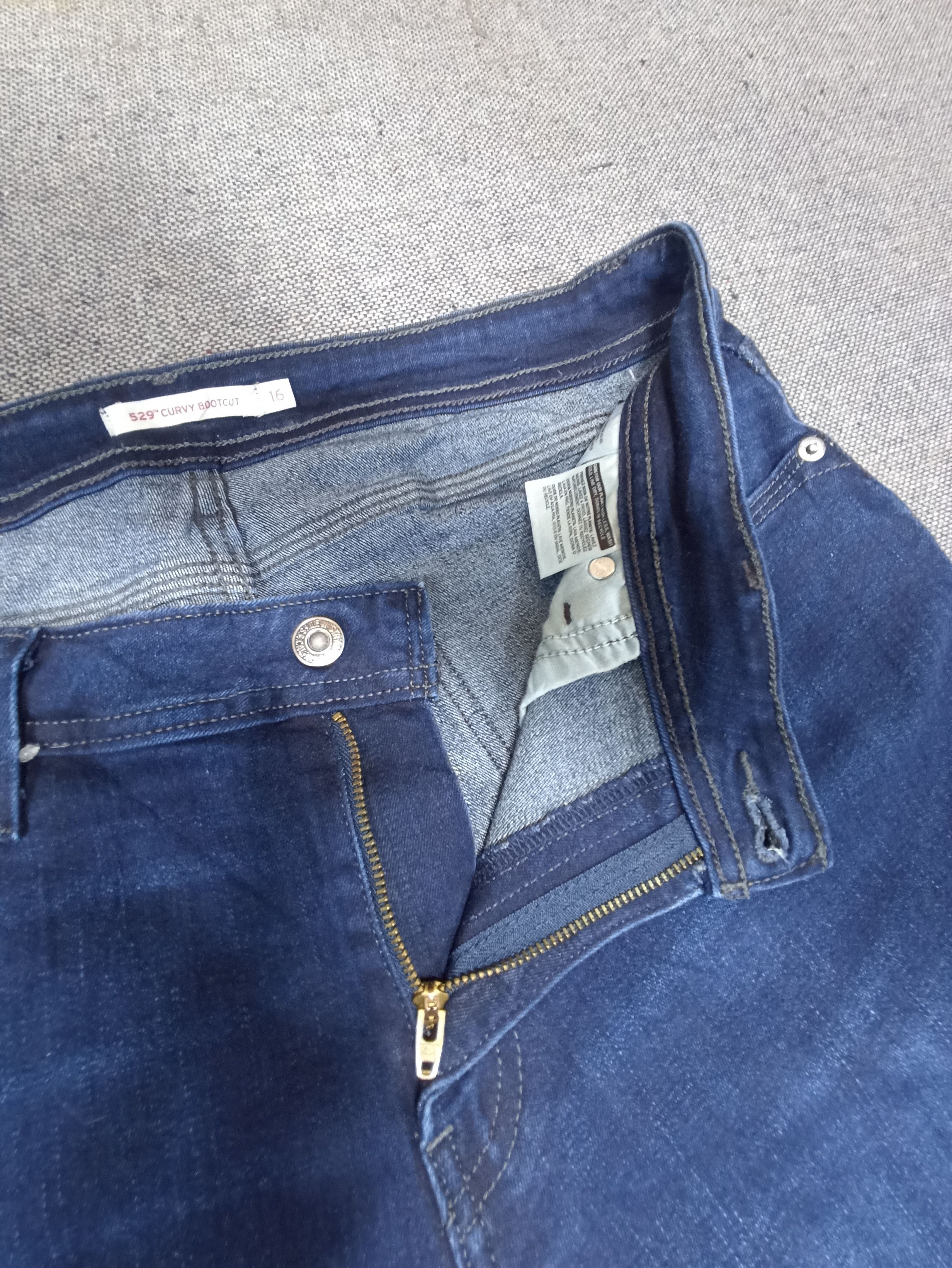 Jean × Levi's × Vintage Vintage Levi's 529 Curvy Bootcut Jeans - J127 Size 34" / US 12 / IT 48 - 3 Thumbnail