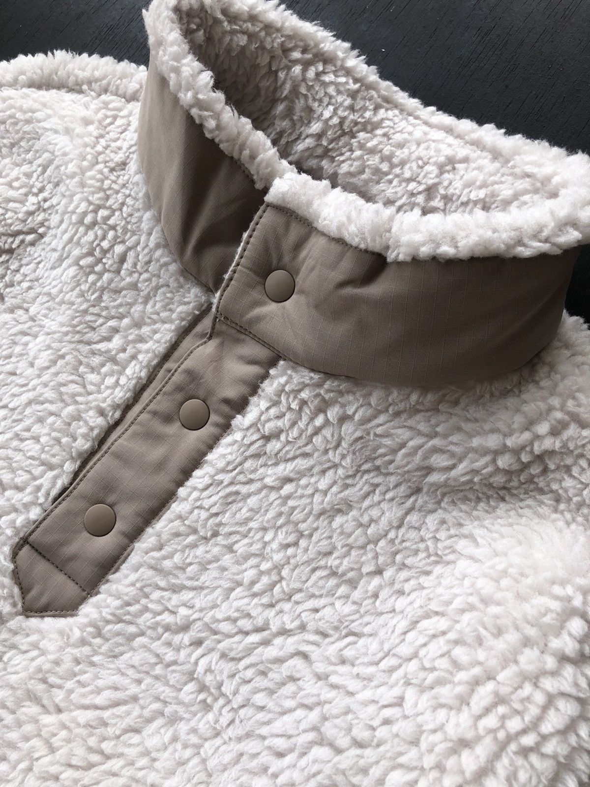 White Mountaineering White Mountainerin 🇯🇵 Half Button BOA Sherpa Jacket Uniqlo Size US M / EU 48-50 / 2 - 2 Thumbnail