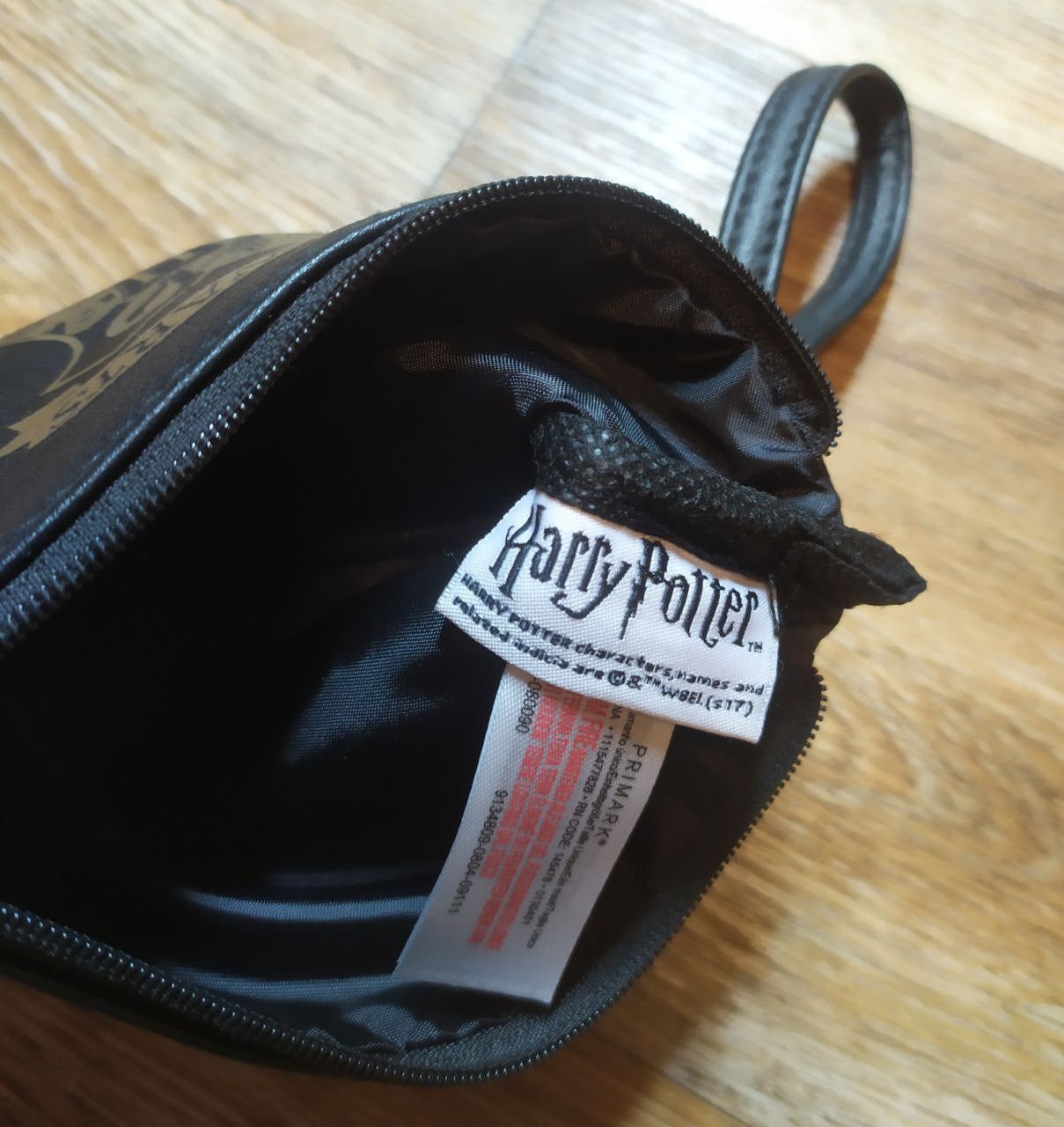 Warner Bros Harry Potter cosmetic bag wallet miscellaneous Size ONE SIZE - 1 Thumbnail