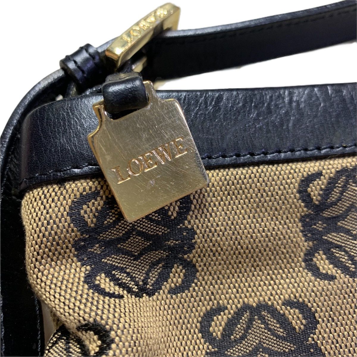 Designer × Loewe × Vintage Vintage Loewe Monogram Handbag Size ONE SIZE - 8 Thumbnail