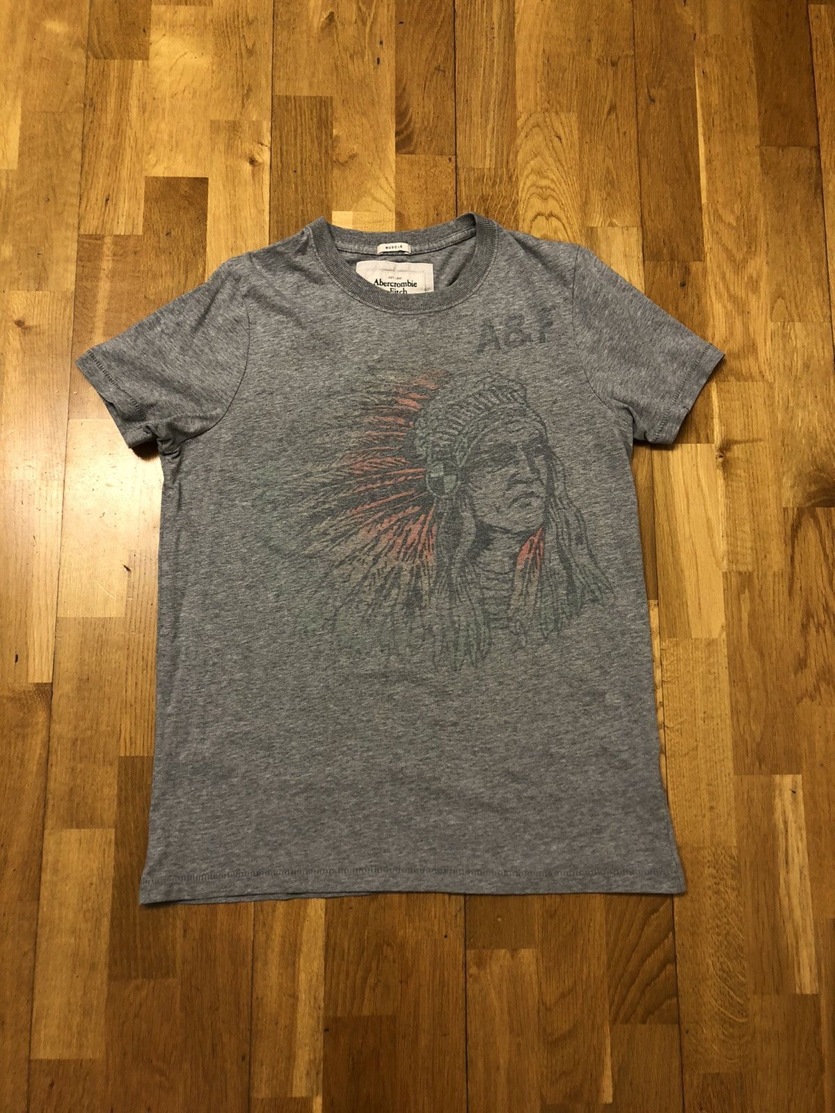 ABERCROMBIE & FITCH VINTAGE INDIAN GRAPHIC SHORT SLEEVE TEE