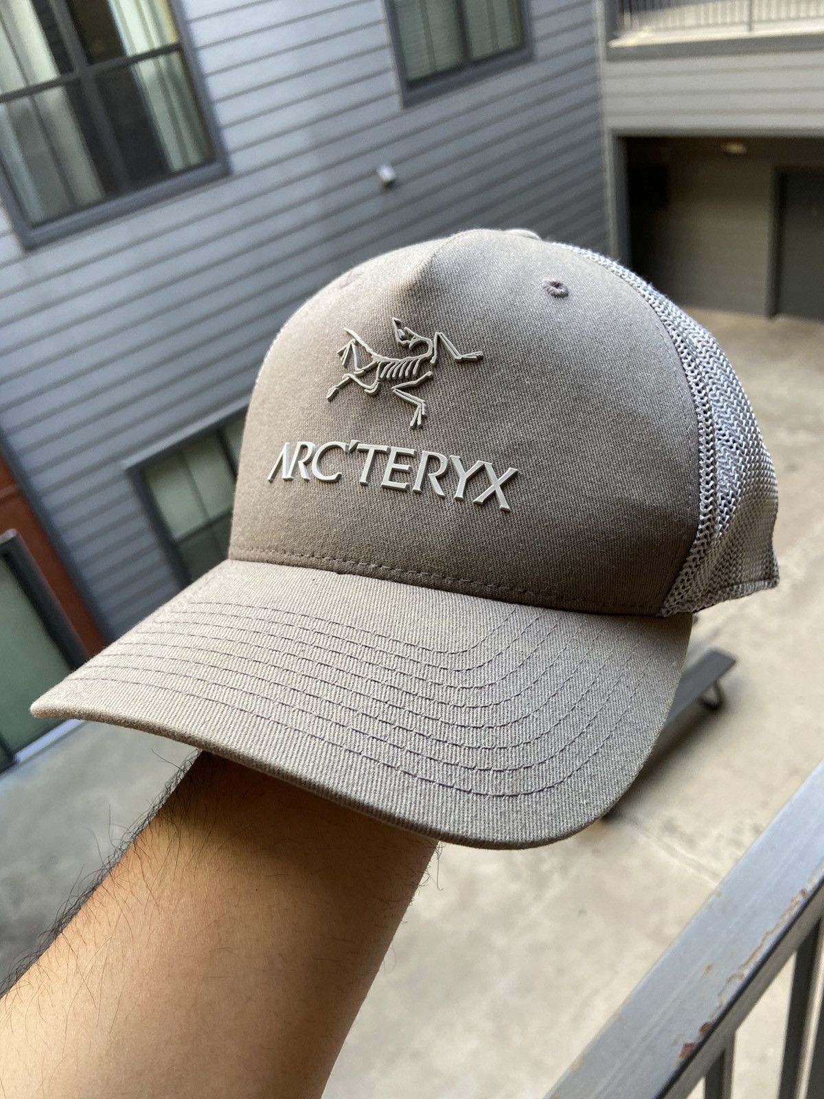 Outlets Arc’teryx Snapback Silver