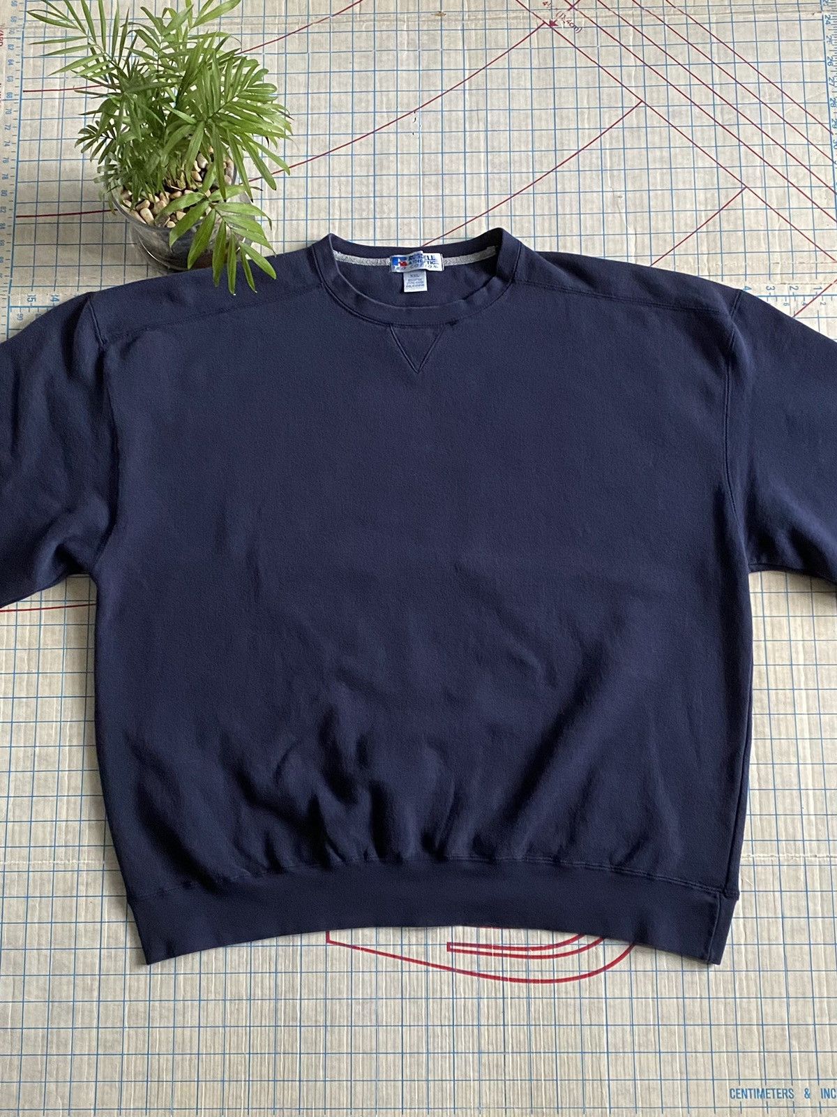 Russell Athletic Russell Athletic Navy Blue Crewneck Sweater Size XXL Size US XXL / EU 58 / 5 - 7 Thumbnail