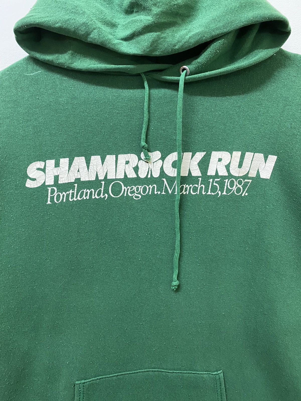 Russell Athletic Vintage 80s SHAMROCK RUN HOODIES BIG LOGO PULLOVER SPELLOUT Size US M / EU 48-50 / 2 - 3 Thumbnail