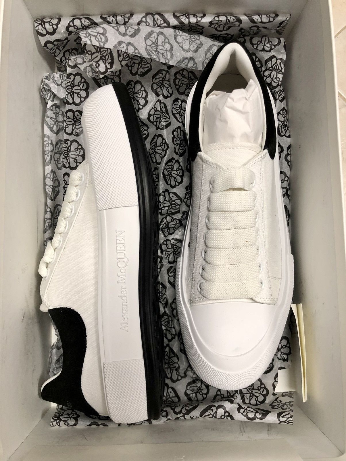Alexander McQueen McQueen Deck Lace-Up Plimsoll Size US 8 / EU 41 - 13 Thumbnail