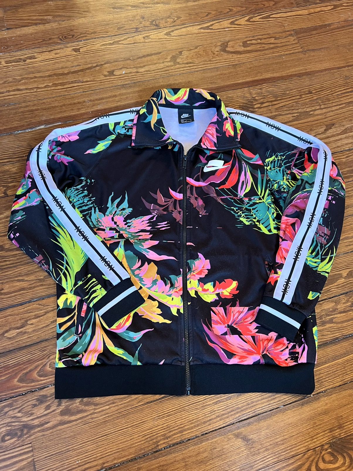 Nike floral track jacket hotsell