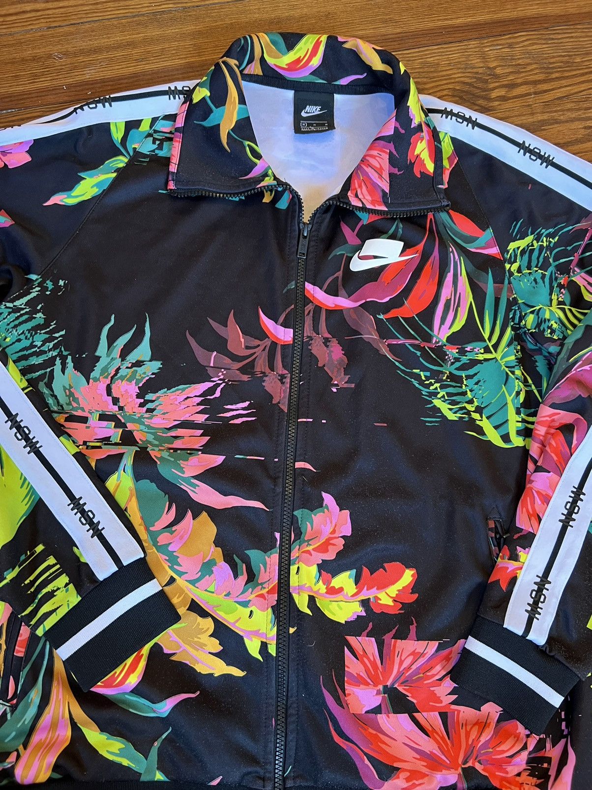 Nike nsw floral jacket on sale