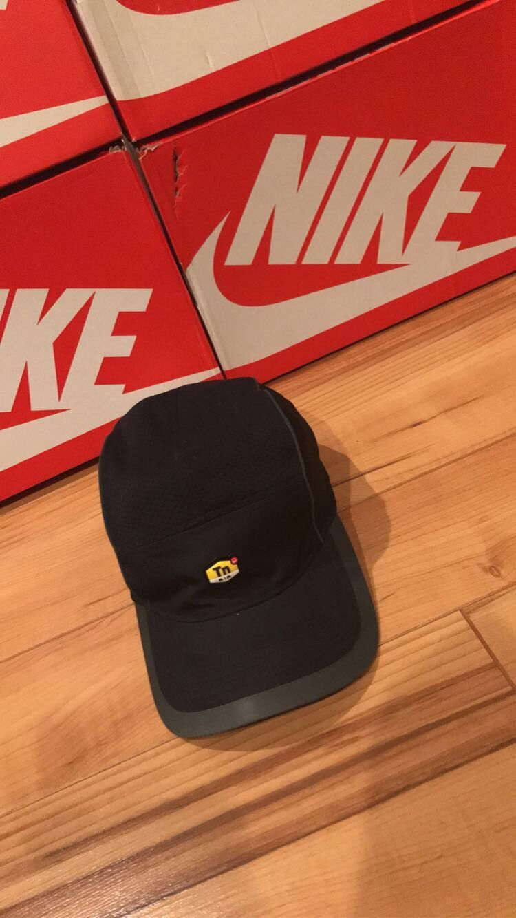 Nike Nike TN Hat black on black | Grailed