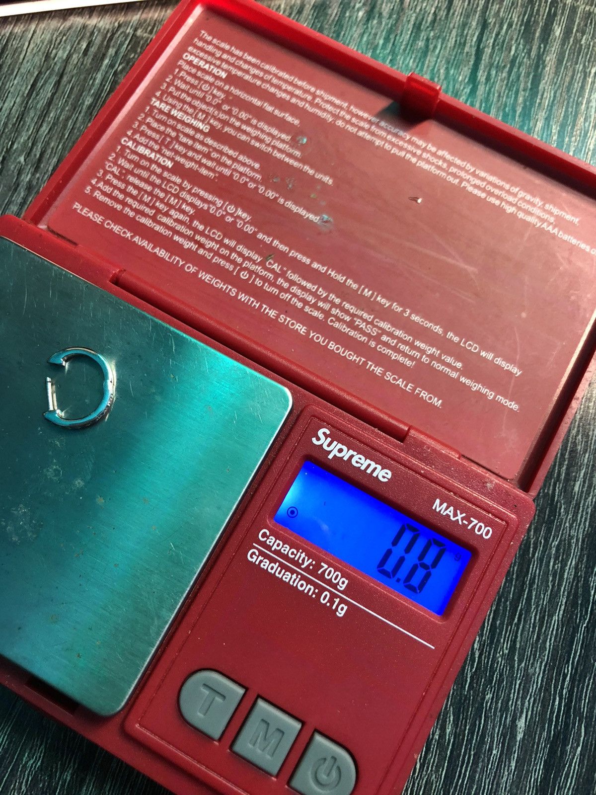Supreme AWS MAX-700 デジタルスケール レッド Supreme AWS Max-700 Digital Scale | Red | FARFETCH JO