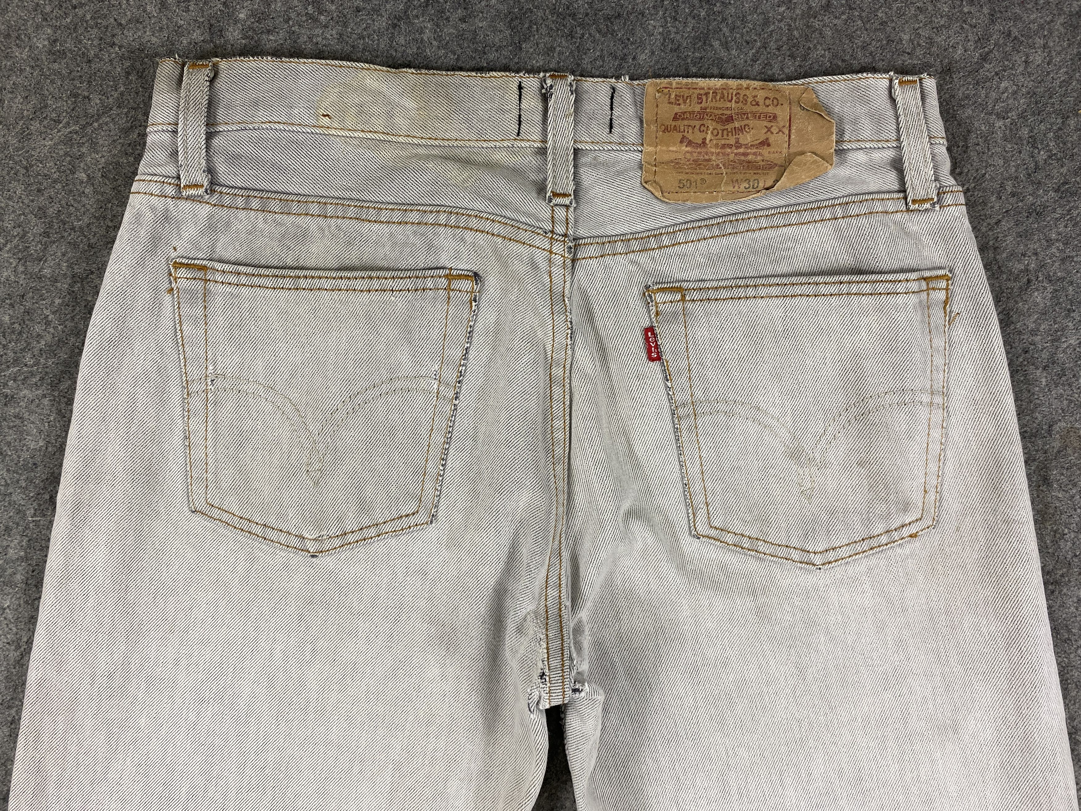 Levi's × Levi's Vintage Clothing × Vintage Faded Grey Vintage Levi's 501 Jeans 31x29.5 Denim Size US 31 - 4 Thumbnail