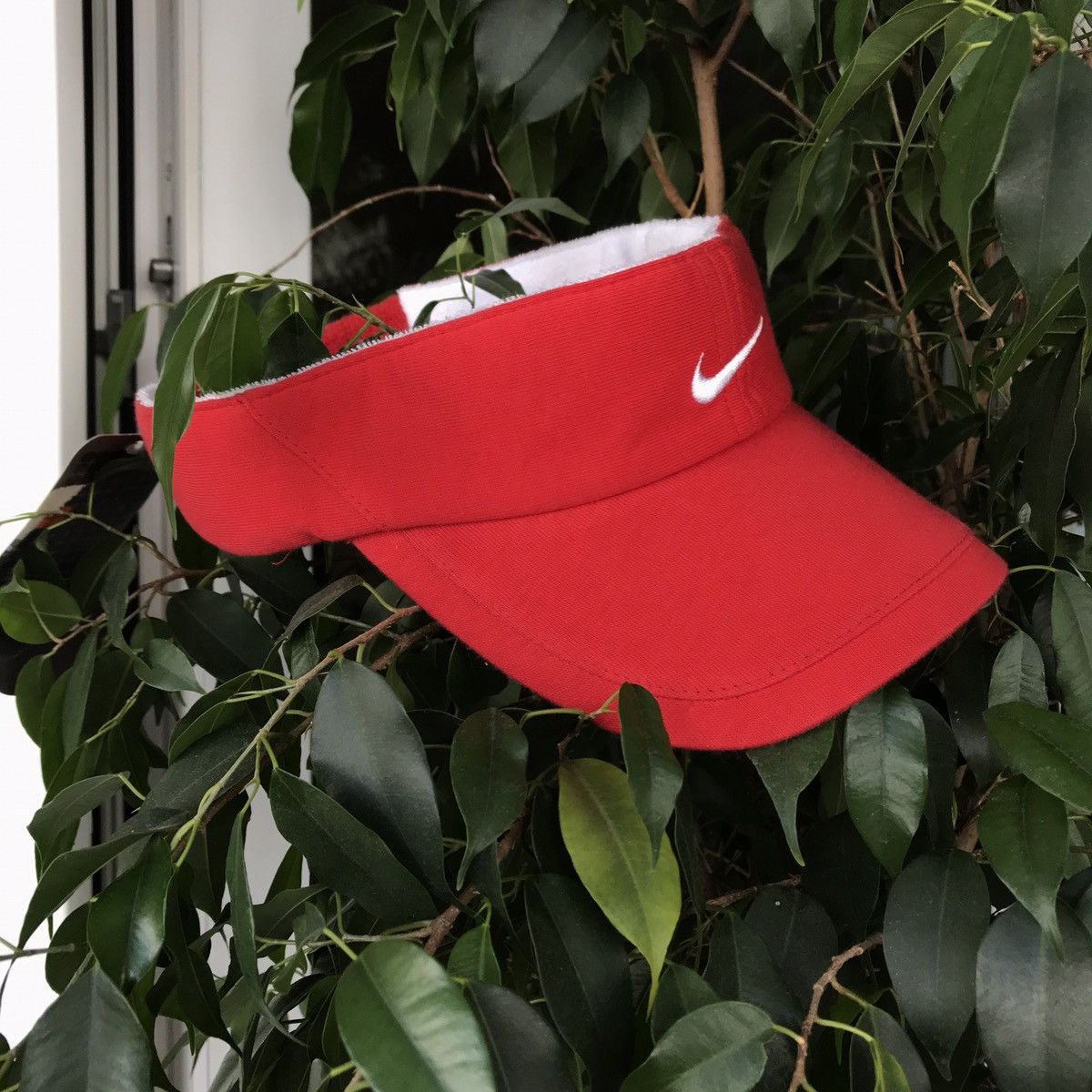 Nike Vintage Visor Cap Nike 2004y with tags Size ONE SIZE - 1 Thumbnail