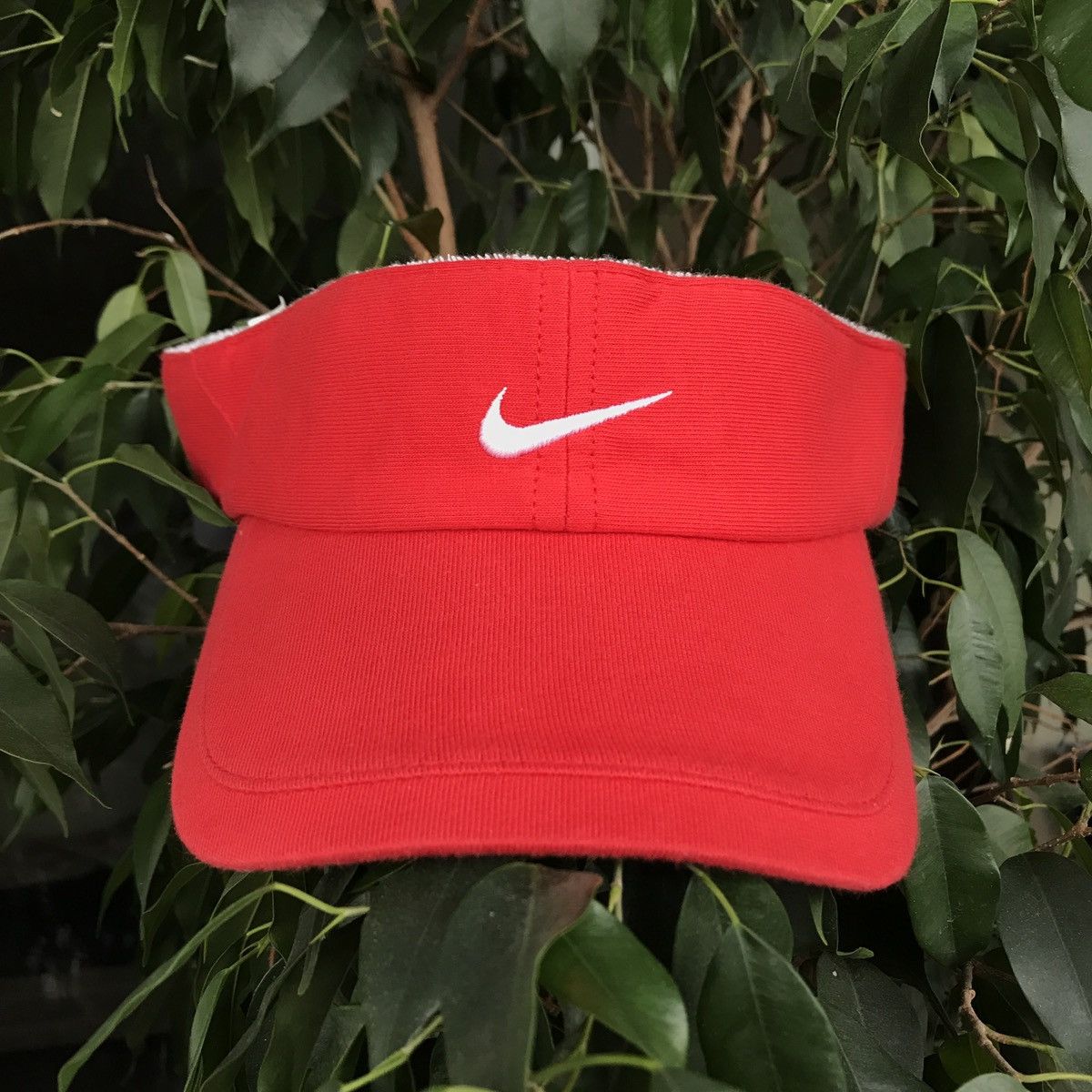 Nike Vintage Visor Cap Nike 2004y with tags Size ONE SIZE - 2 Thumbnail