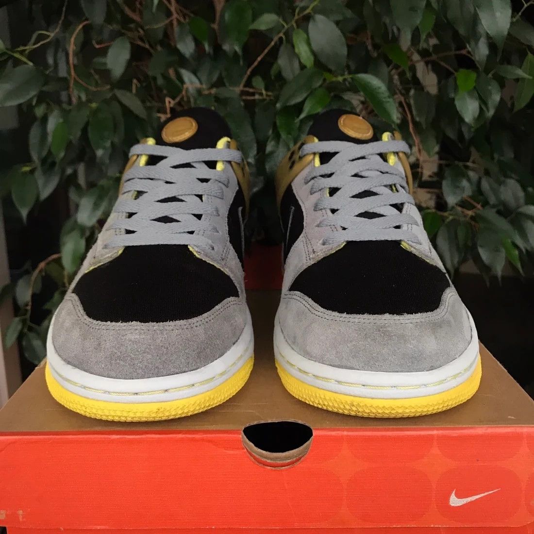 Nike Air Zoom Dunkesto Black | Sonic Yellow Travis SB Dunk High Size US 8.5 / EU 41-42 - 12 Thumbnail