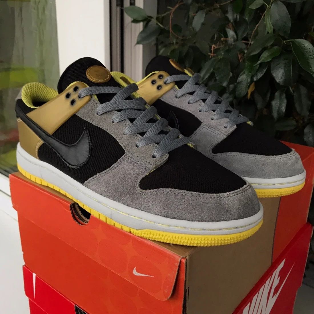 Nike Air Zoom Dunkesto Black | Sonic Yellow Travis SB Dunk High Size US 8.5 / EU 41-42 - 6 Thumbnail