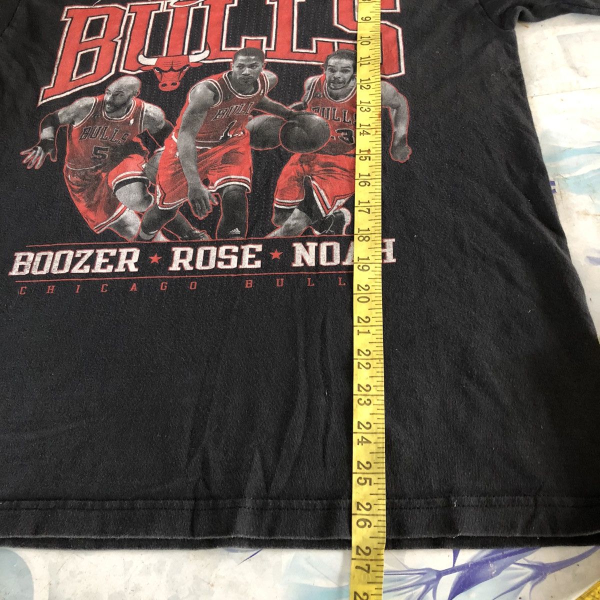 Adidas × NBA Adidas Chicago Bulls TShirt Size US M / EU 48-50 / 2 - 5 Thumbnail