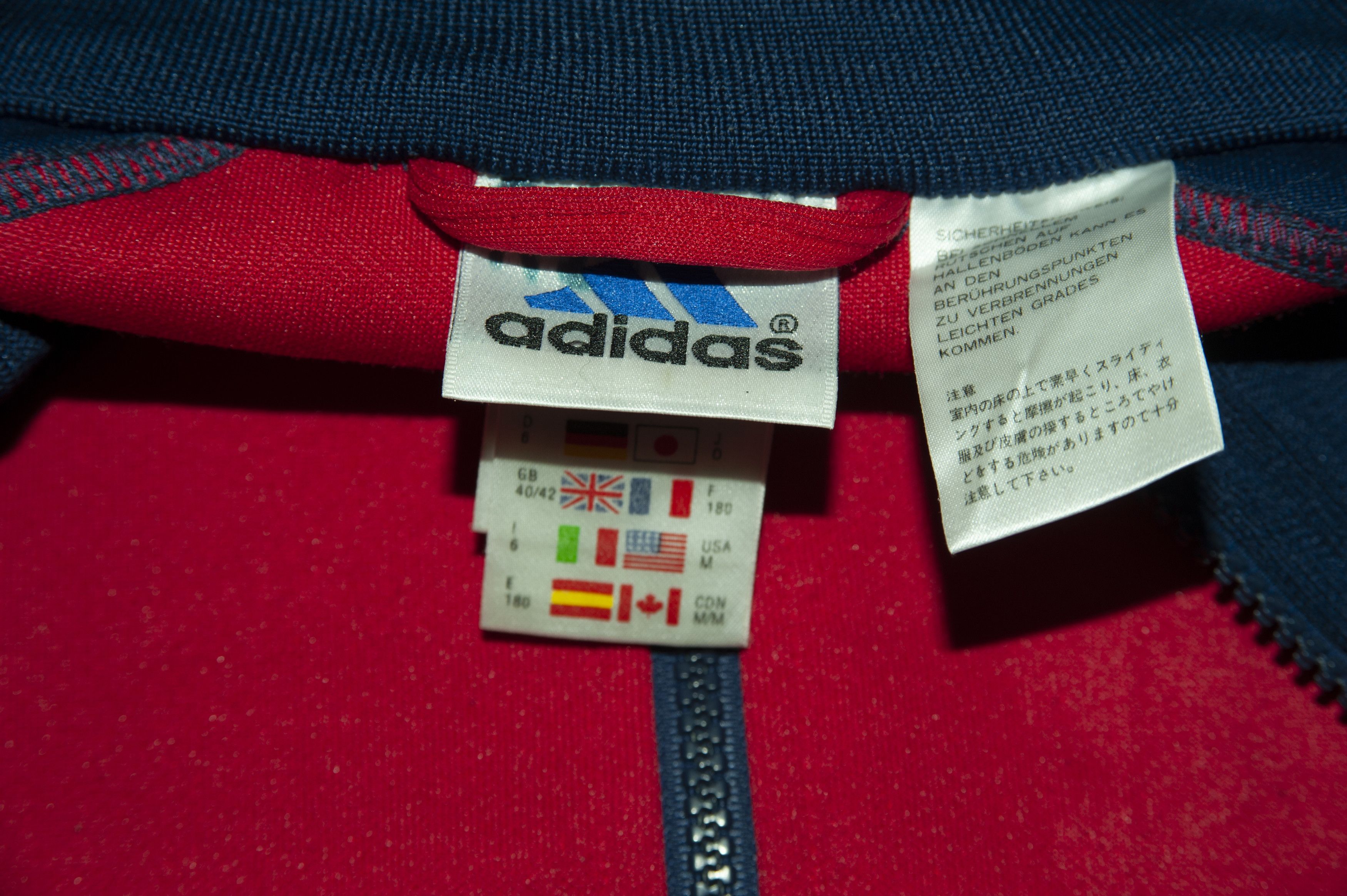 Adidas Vintage FC Bayern Munchen Junior Team Tracksuit Jacket Size US M / EU 48-50 / 2 - 4 Thumbnail