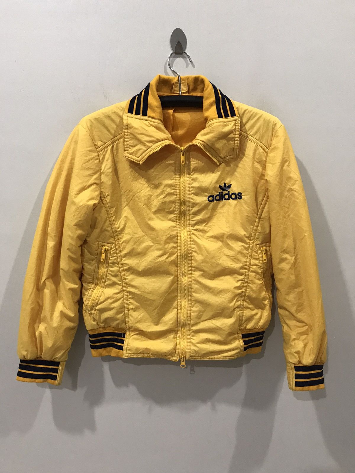 Adidas × Vintage Vintage adidas Japan Very Rare Design Light Jacket Size US M / EU 48-50 / 2 - 1 Thumbnail