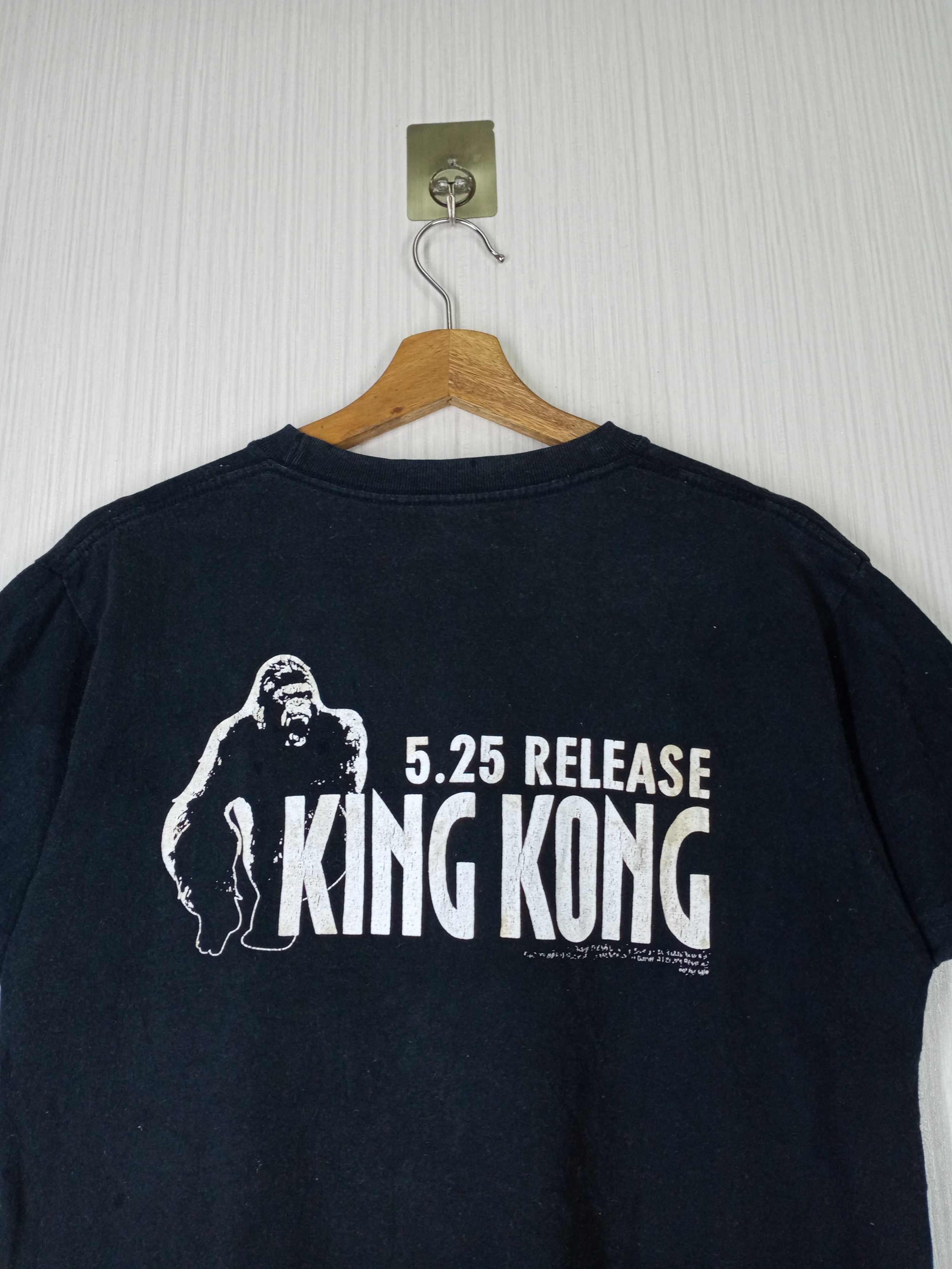 Other Vintage King Kong Movie Promo Tshirt Size US M / EU 48-50 / 2 - 2 Thumbnail