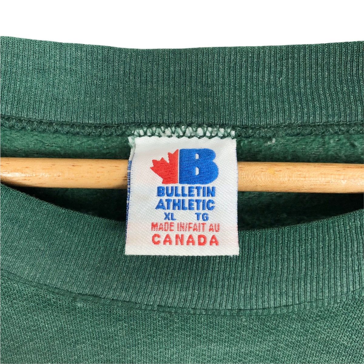 Vintage Vintage 90s Calgary Canada Sweatshirt Bulletin Athletic Size US XXL / EU 58 / 5 - 8 Thumbnail